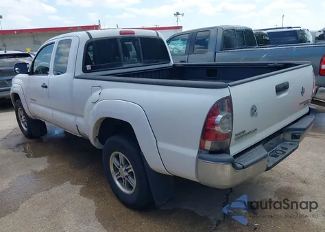2010 Toyota Tacoma Prerunner z USA, uszkodzony, nr VIN 5TETX4GN9AZ742044